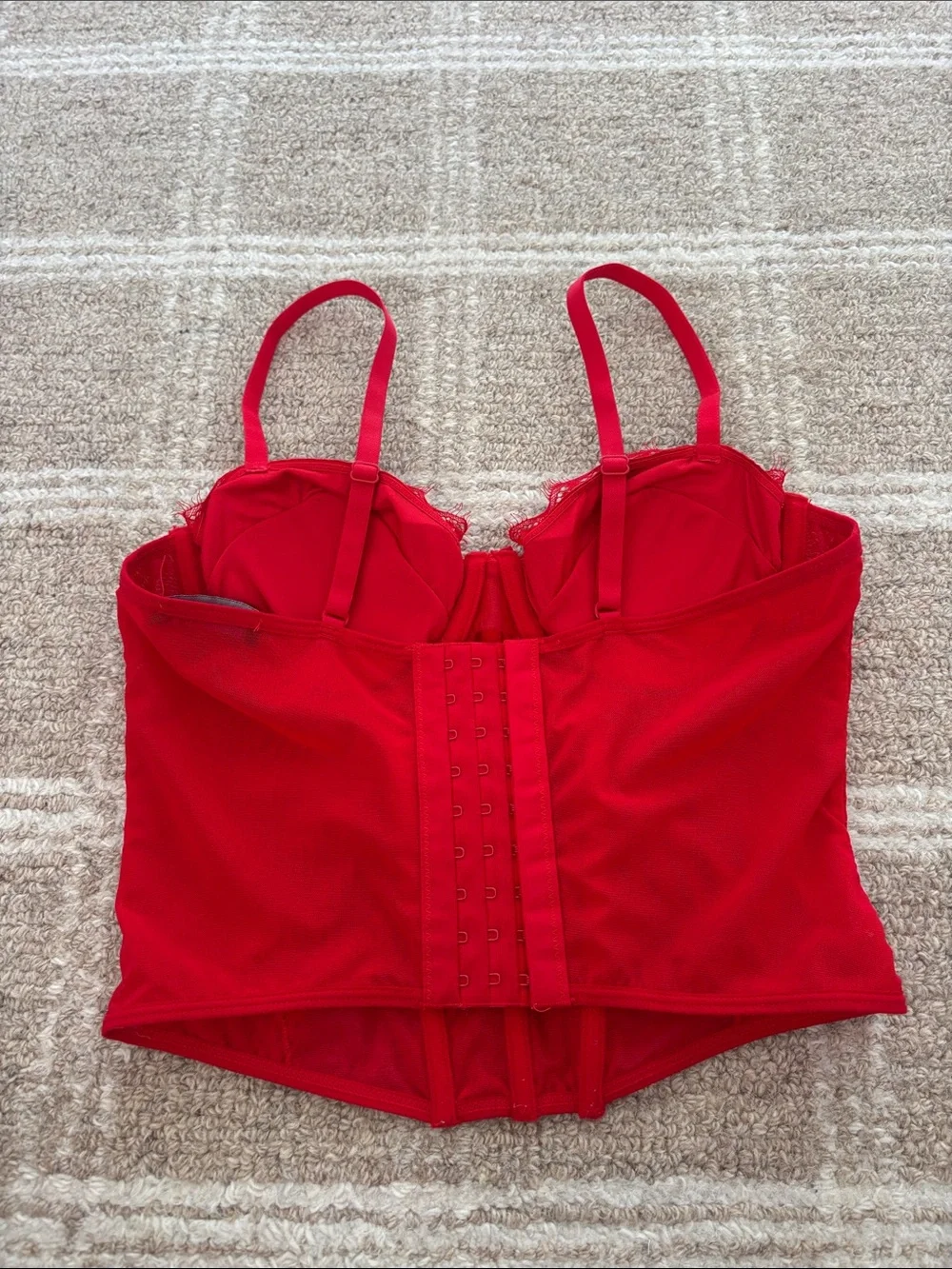 N/A elegant red